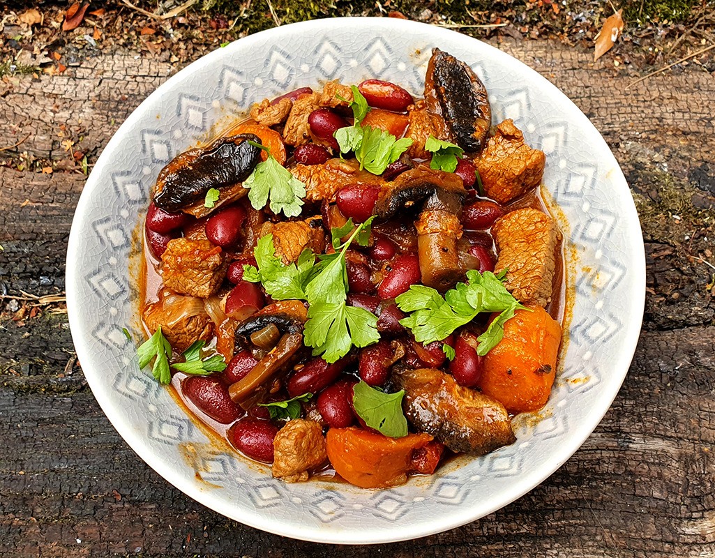 Beef and mushroom stew with beans