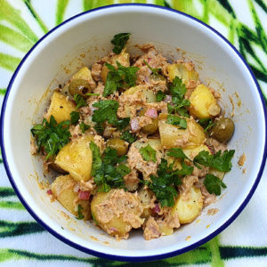 Potato salad with tuna and olives