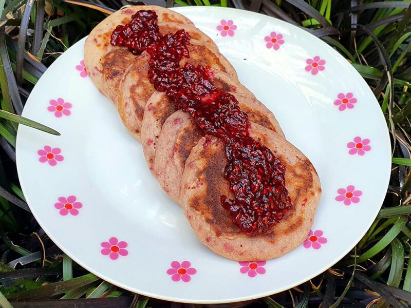 Raspberry and almond oat pancakes