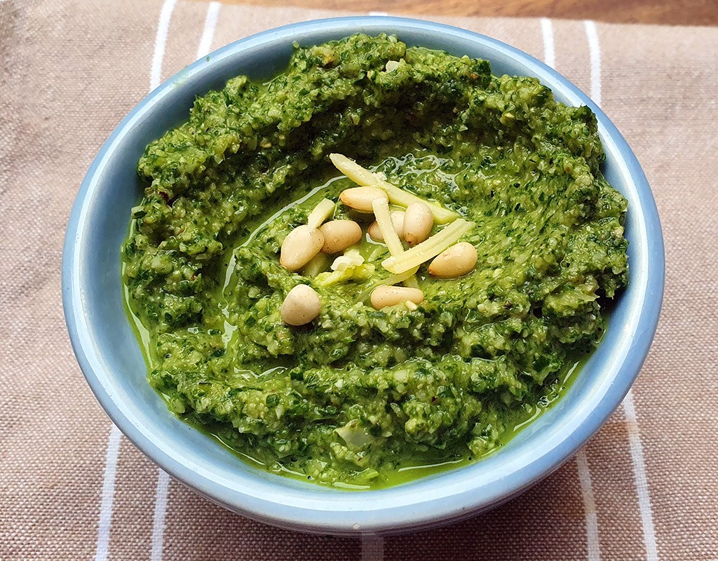 Courgette and spinach pesto