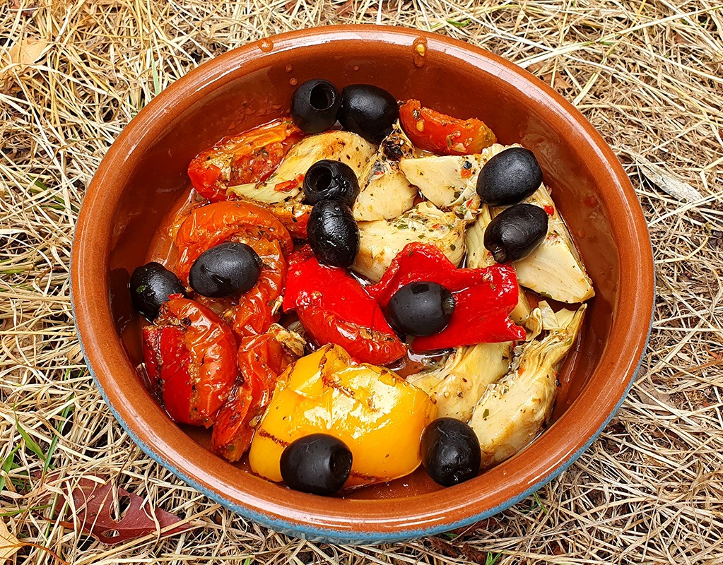 Mediterranean grilled pepper and artichoke salad