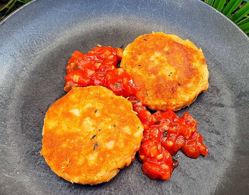 Paprika potato and bean cakes