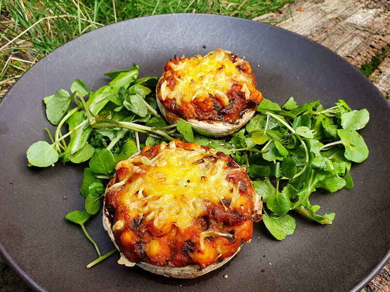 Spiced sweet potato and chickpeas stuffed mushrooms