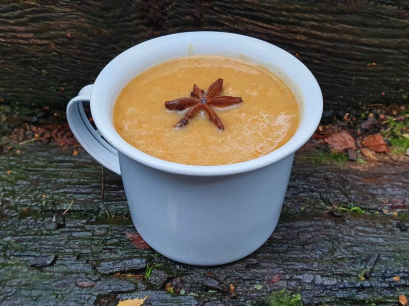 Winter spiced carrot and red lentil soup