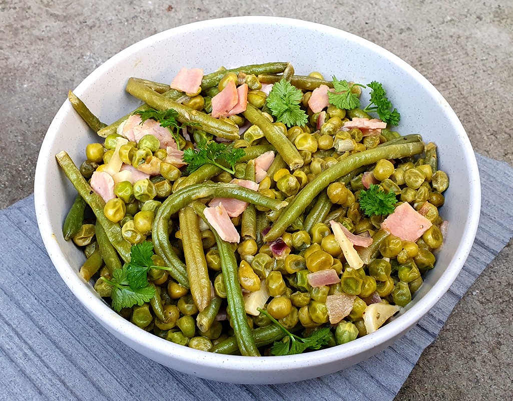 Sauteed green beans and peas with ham