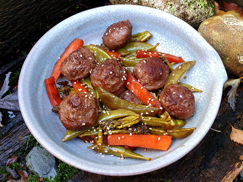 Teriyaki meatball and vegetable stir-fry