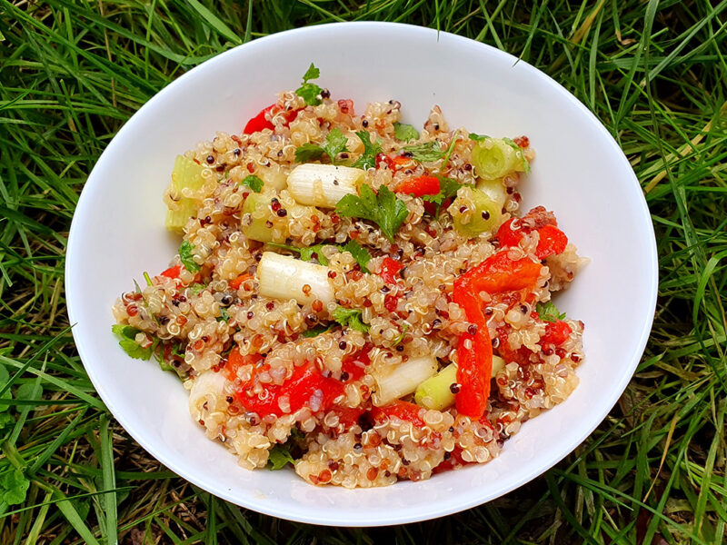 Zesty quinoa salad with roasted pepper