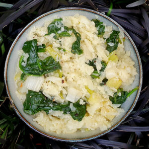 Mashed cauliflower with spinach