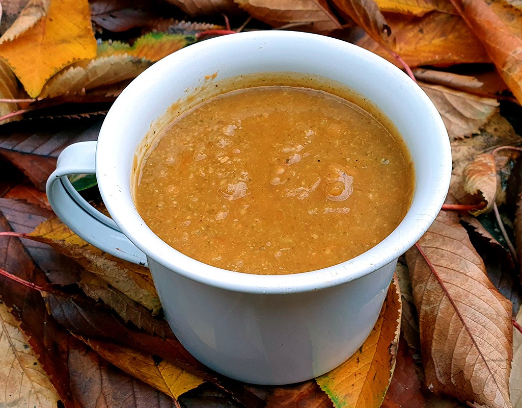 Spiced butternut squash, broccoli and chickpea soup