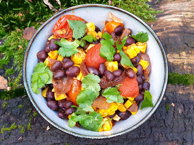 Black beans and grilled corn salad