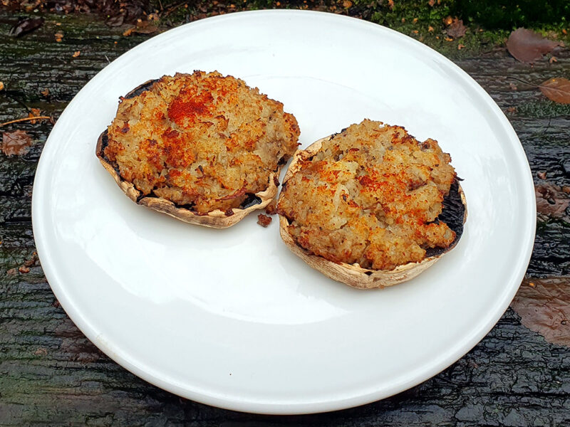 Cauliflower cheese stuffed mushrooms