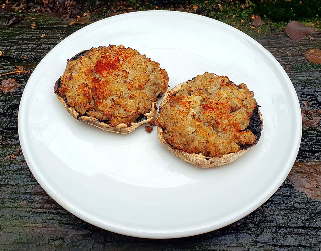 Cauliflower cheese stuffed mushrooms