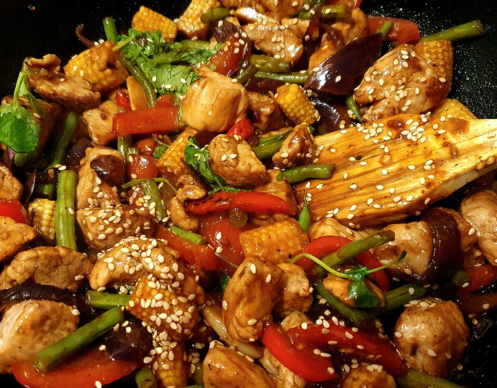 Hoisin pork and vegetables stir-fry