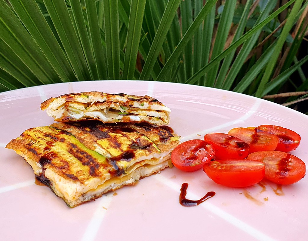 Courgette and egg omelette squares