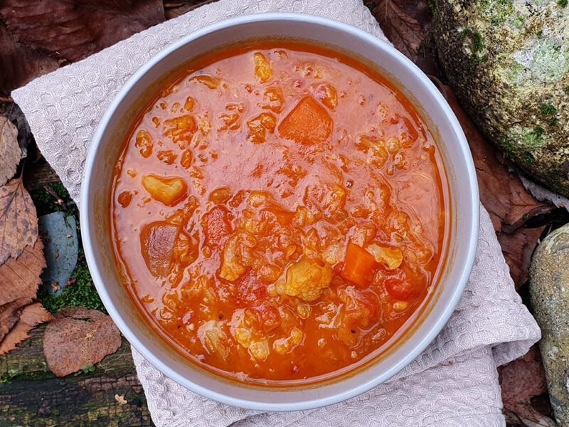 Curried lentil and cauliflower soup