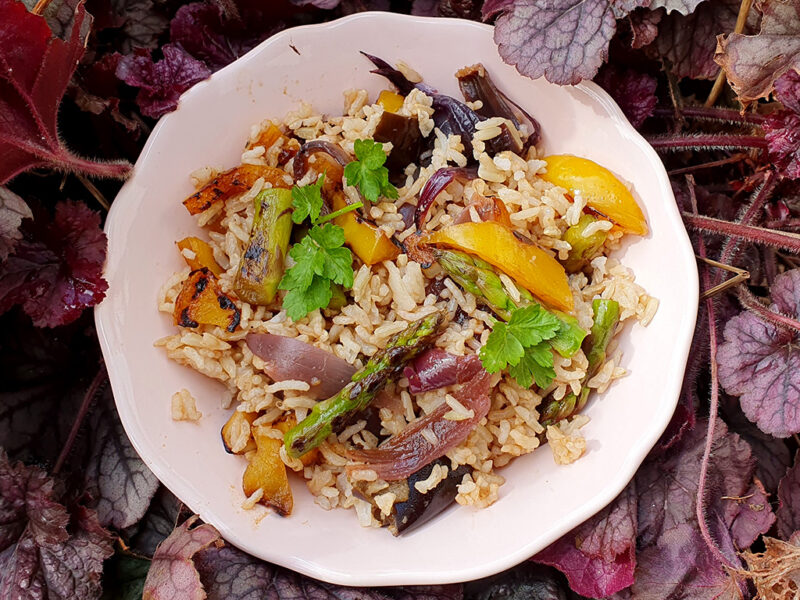 Rice salad with balsamic vegetables