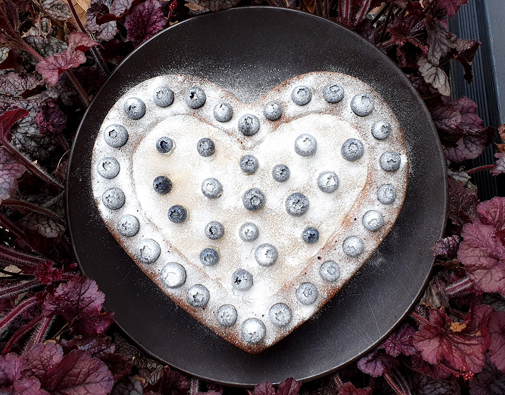 Easy blueberry and almond cake