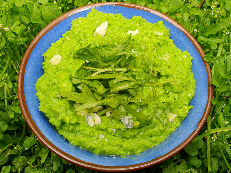 Green pea and rocket spread with Stilton