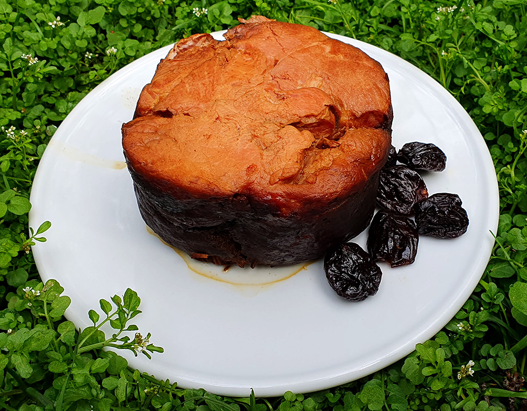 Ham glazed in prune juice