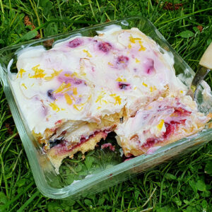 Blueberry and lemon brioche trifle