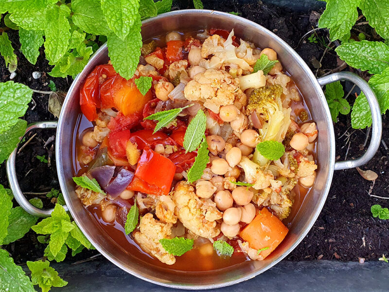 Cauliflower and broccoli curry