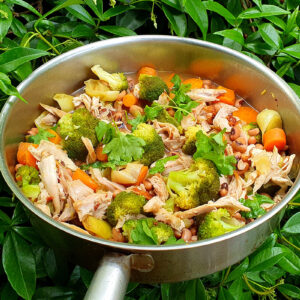 BBQ chicken and bean stew with broccoli