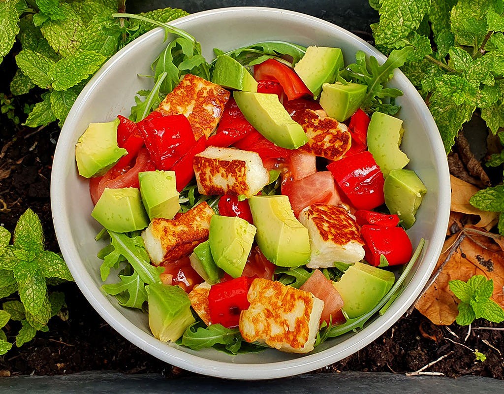 Halloumi and avocado salad