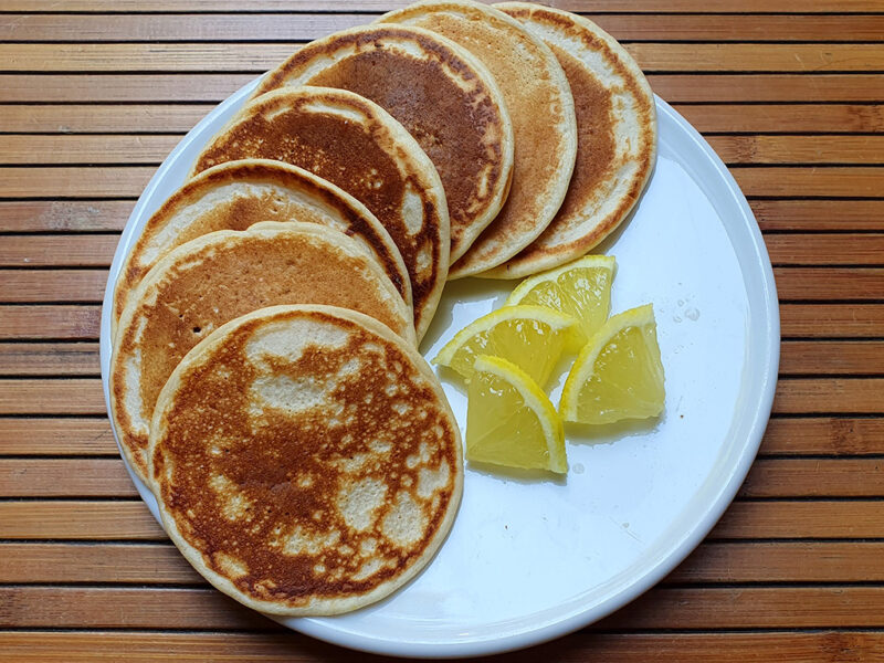 Lemon and almond pancakes