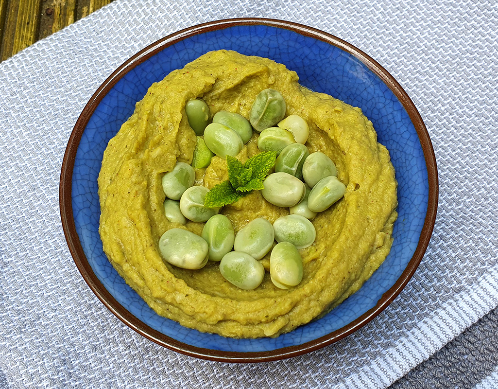 Zingy aubergine and broad beans dip