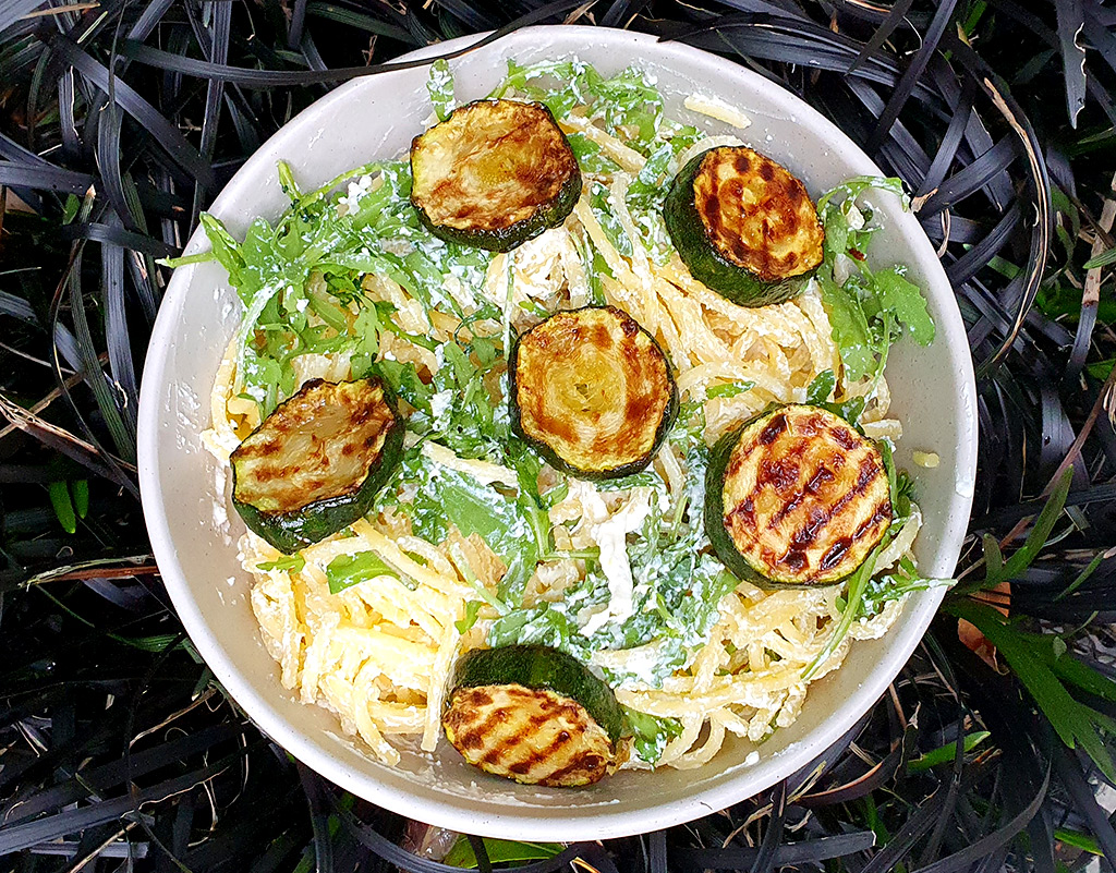 Lemon and ricotta spaghetti with courgette