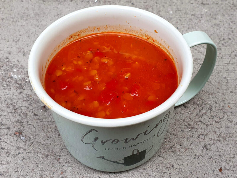 Red pepper and lentil soup