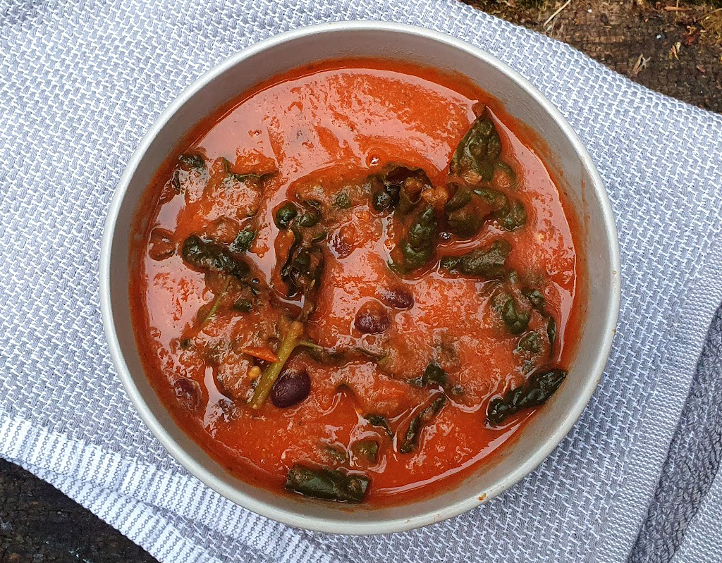 Tomato and vegetable soup