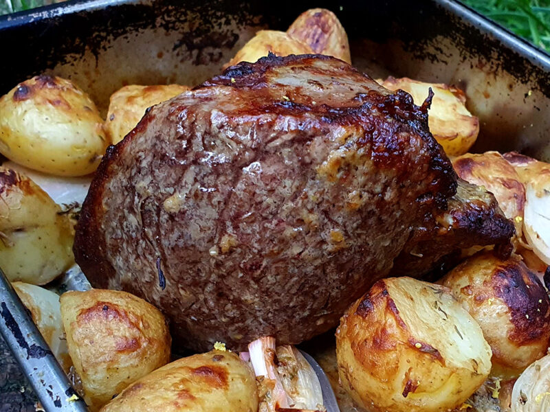 Mustard roasted beef with potatoes