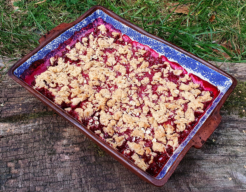 Baked summer fruits with oat crumble