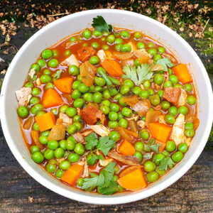 Pea goulash with guinea fowl