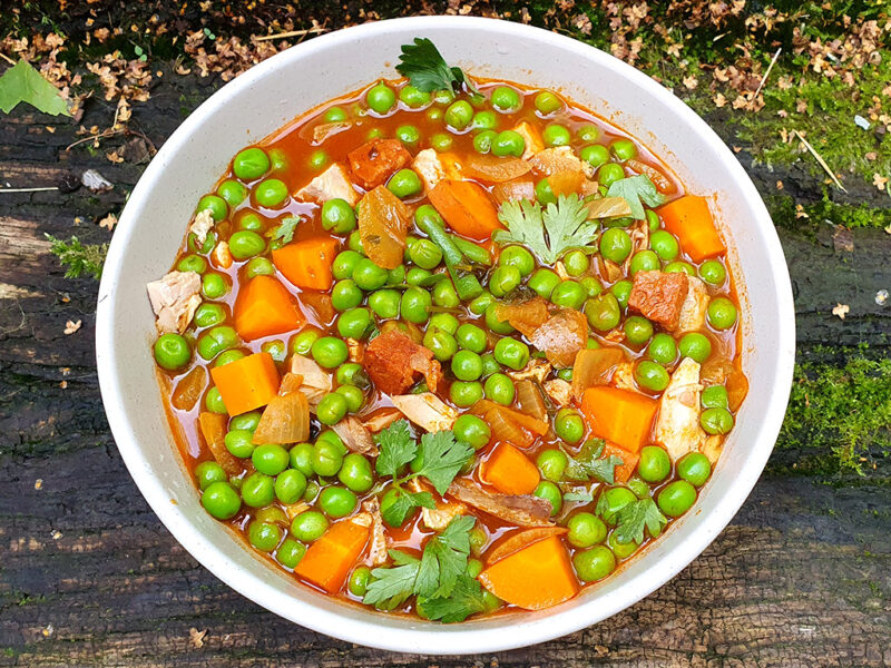 Pea goulash with guinea fowl