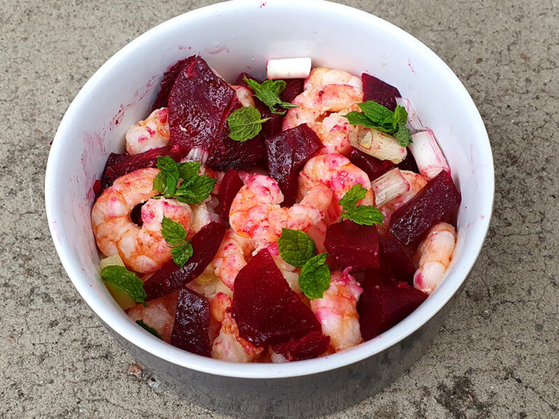 Prawn and beetroot salad