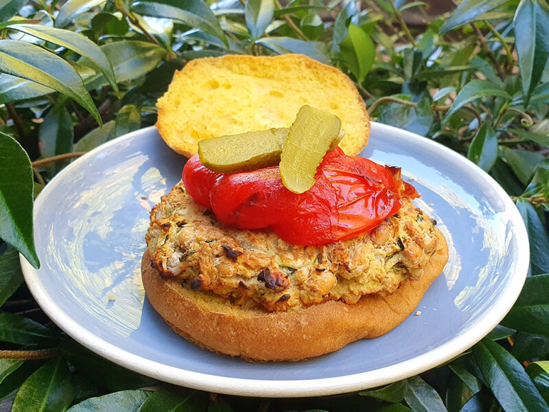 Beanburger with courgette