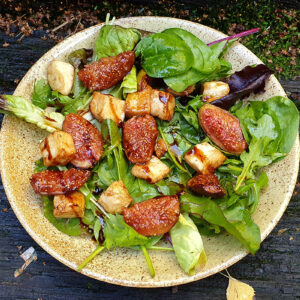 Fig and halloumi salad