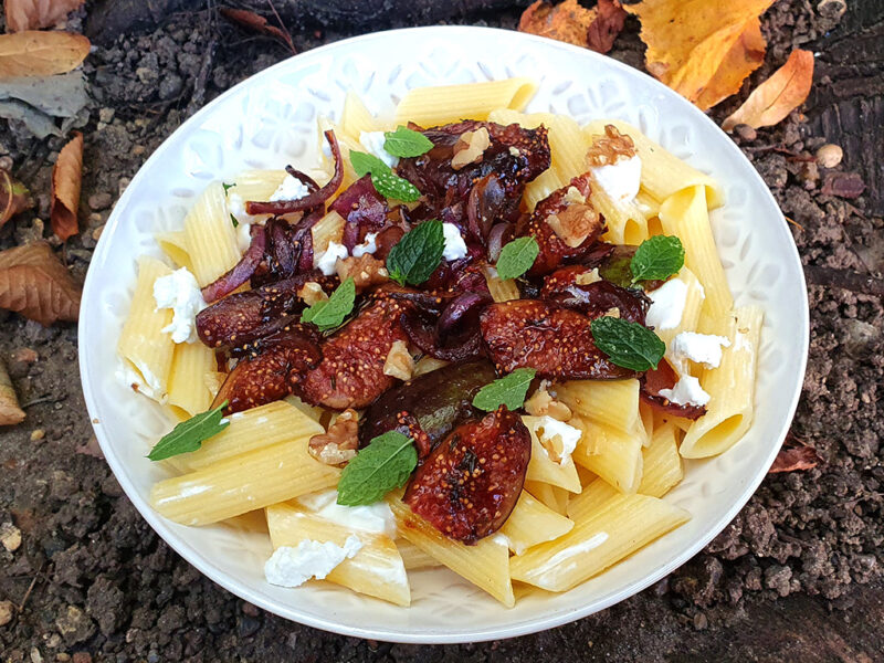 Goat’s cheese pasta with caramelised figs