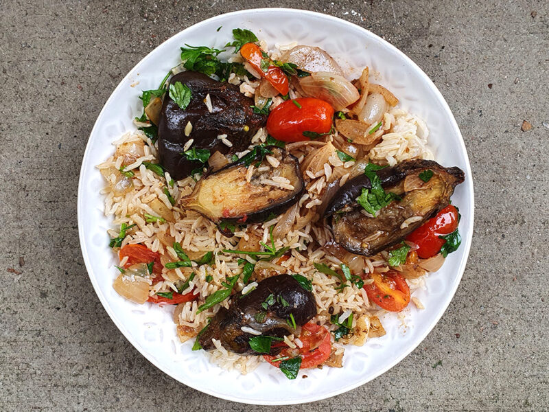 Grilled aubergine pilaf