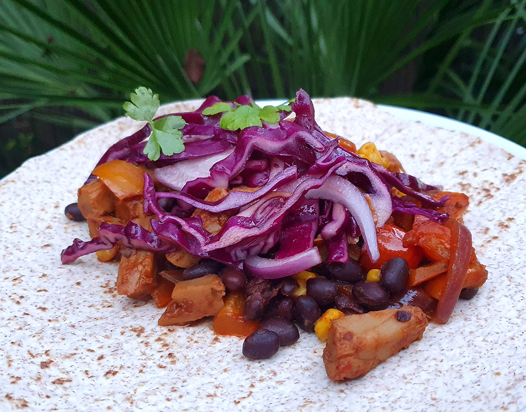 Vegan chicken & beans fajitas