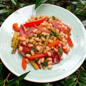 Asparagus, red pepper and beans salad