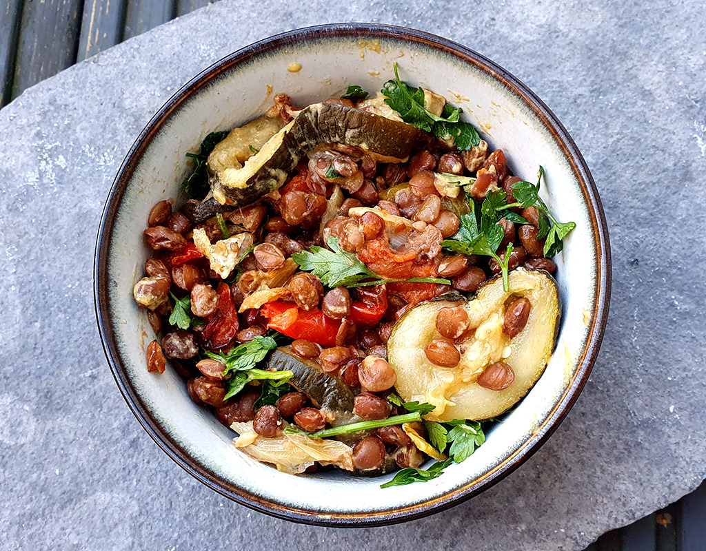 Warm lentil and courgette salad