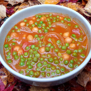 Curried chickpea and green pea soup