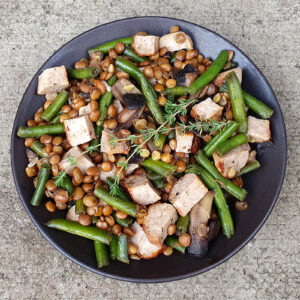 Sausage with lentils, mushrooms and beans