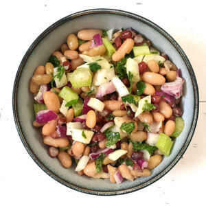 Crunchy bean salad