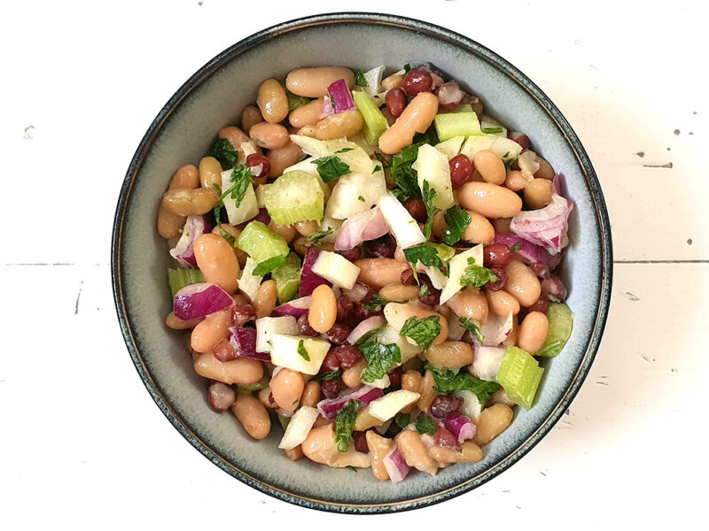 Crunchy bean salad