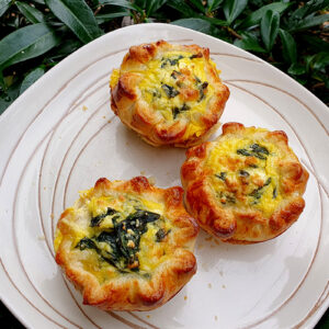 Feta and spinach mini tarts