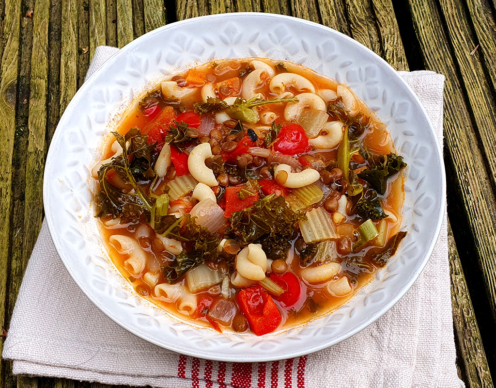 Minestrone soup with lentils and kale